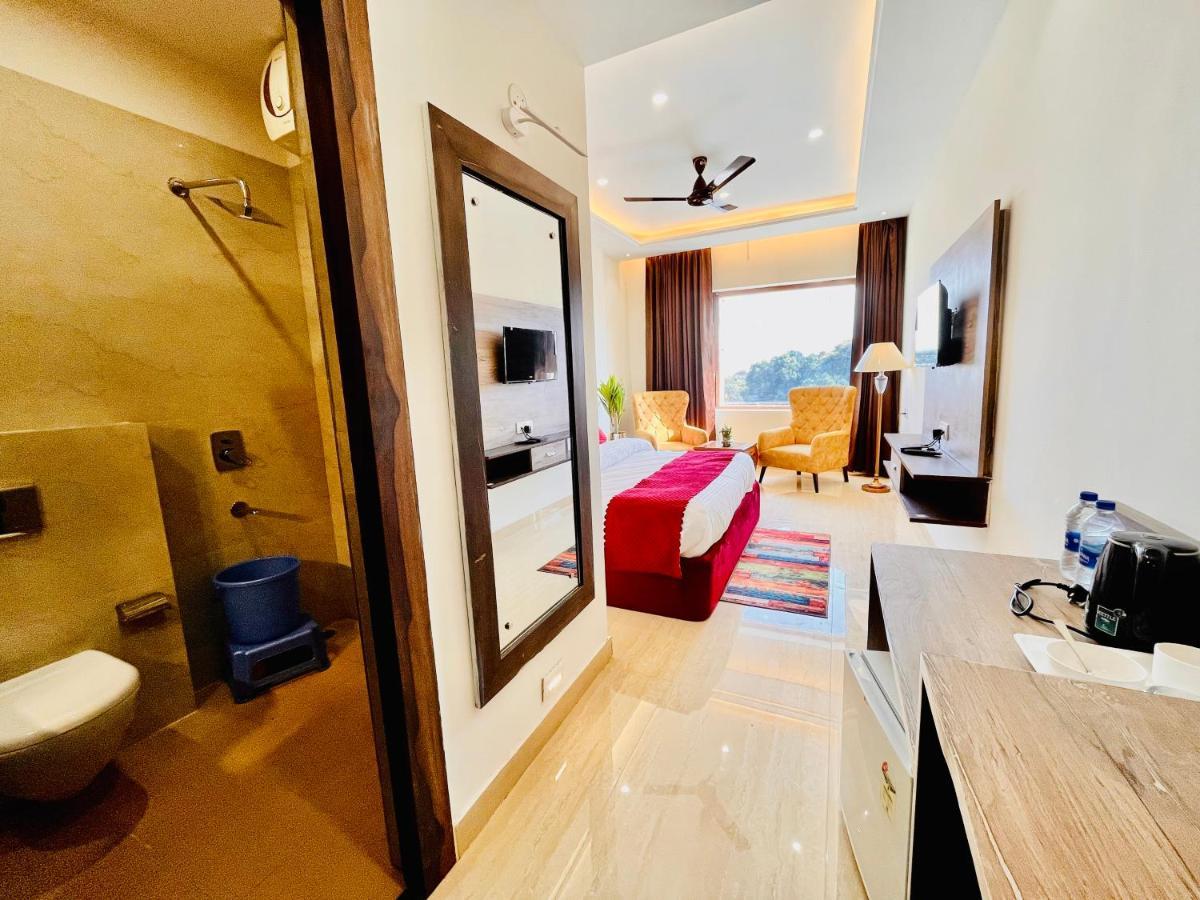 Gange Blossam Resort, Haridwār Exteriér fotografie